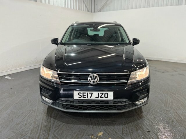 Volkswagen Tiguan 2.0 Tdi Bluemotion Tech Se Navigation Suv Dies SE17JZO Black #2