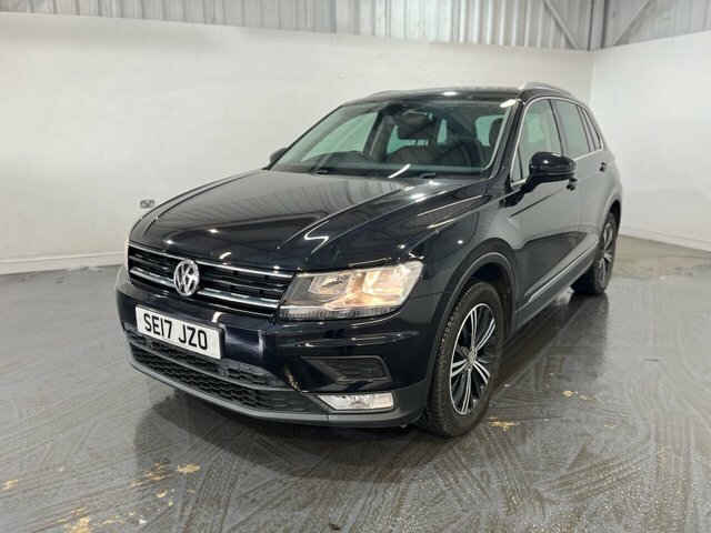 Volkswagen Tiguan 2.0 Tdi Bluemotion Tech Se Navigation Suv Dies SE17JZO Black #3