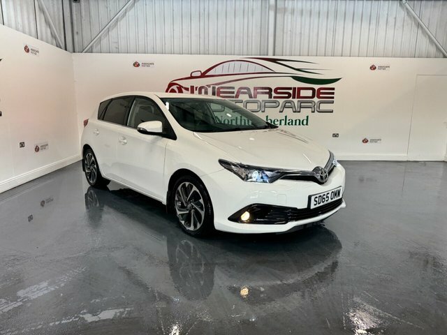 Toyota Auris 1.2 Vvt-i Design Hatchback Euro White