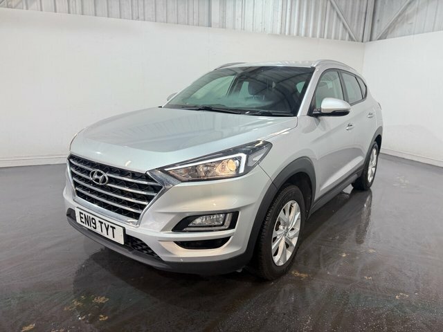 Hyundai Tucson 1.6 Gdi Se Nav Suv Euro 6 Ss EN19TYT Silver #3