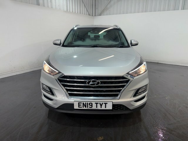 Hyundai Tucson 1.6 Gdi Se Nav Suv Euro 6 Ss EN19TYT Silver #2