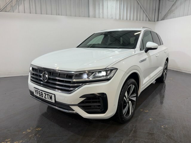 Volkswagen Touareg 3.0 Tdi V6 R-line Tech Suv Tiptronic 4M YF68ZTM White #3