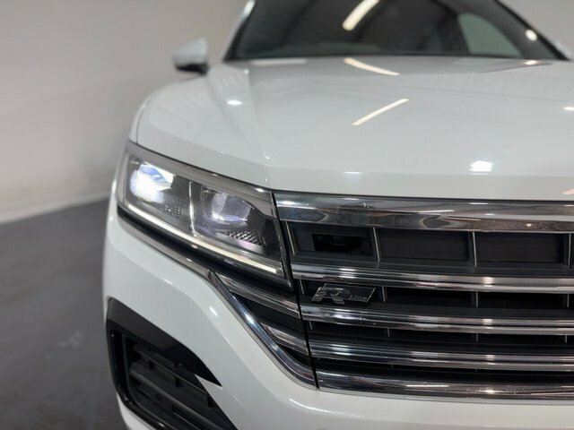 Volkswagen Touareg 3.0 Tdi V6 R-line Tech Suv Tiptronic 4M YF68ZTM White #5