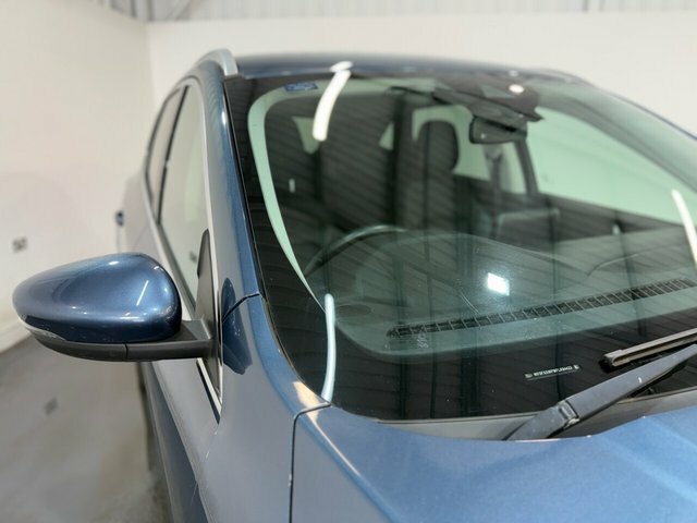 Ford Kuga 1.5 Ecoblue Titanium First Edition Suv EO70WJV Blue #6