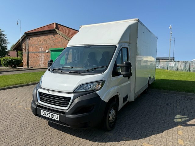 Peugeot Boxer 2.2 Bluehdi 335 Professional Premium Low Floor L CN23DOU White #3