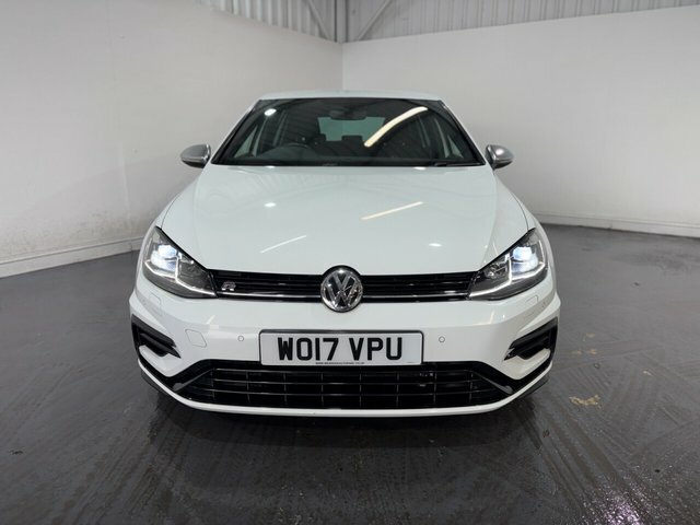 Volkswagen Golf 2.0 Tsi Bluemotion Tech R Hatchback Dsg WO17VPU White #2