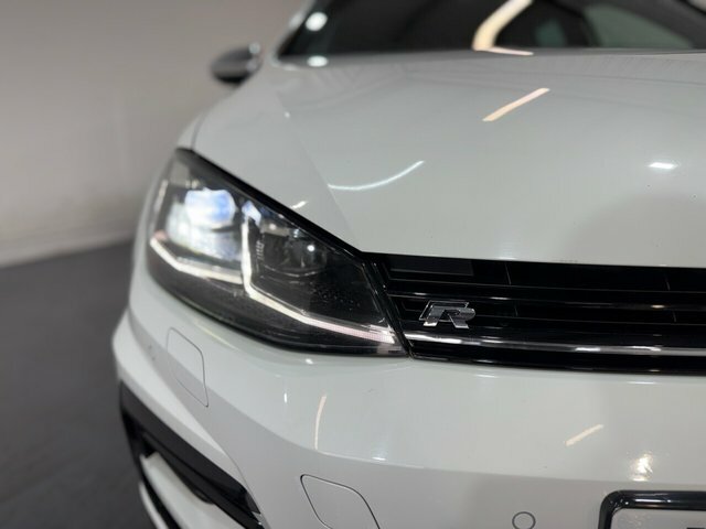 Volkswagen Golf 2.0 Tsi Bluemotion Tech R Hatchback Dsg WO17VPU White #5