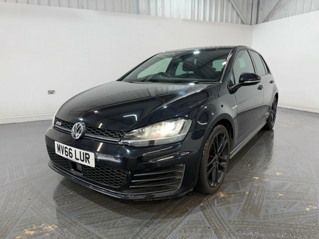 Volkswagen Golf 2.0 Tdi Bluemotion Tech Gtd Hatchback D MV66LUR Black #4
