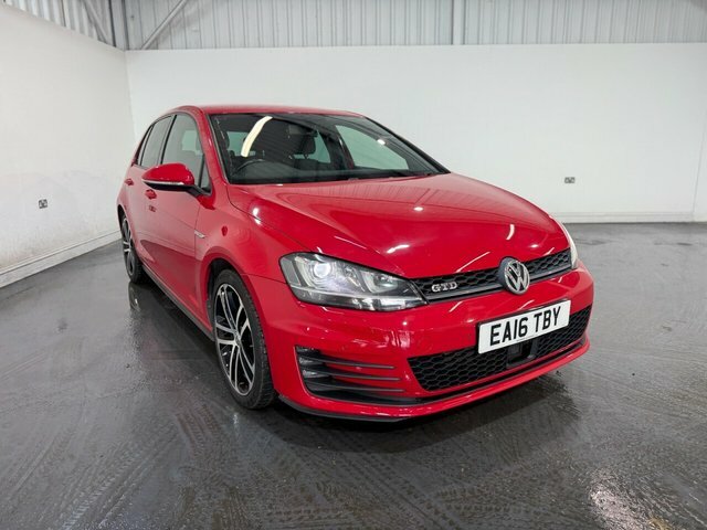 Volkswagen Golf 2.0 Tdi Bluemotion Tech Gtd Hatchback M Red