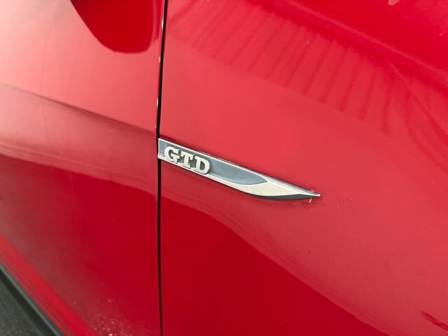 Volkswagen Golf 2.0 Tdi Bluemotion Tech Gtd Hatchback M EA16TBY Red #6