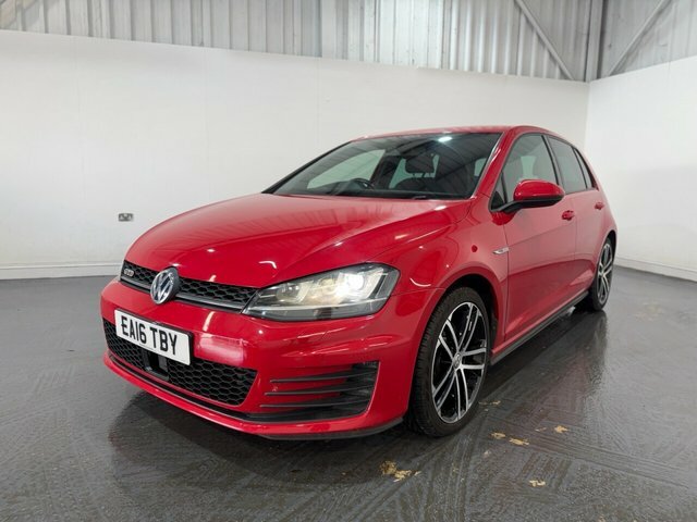 Volkswagen Golf 2.0 Tdi Bluemotion Tech Gtd Hatchback M EA16TBY Red #2