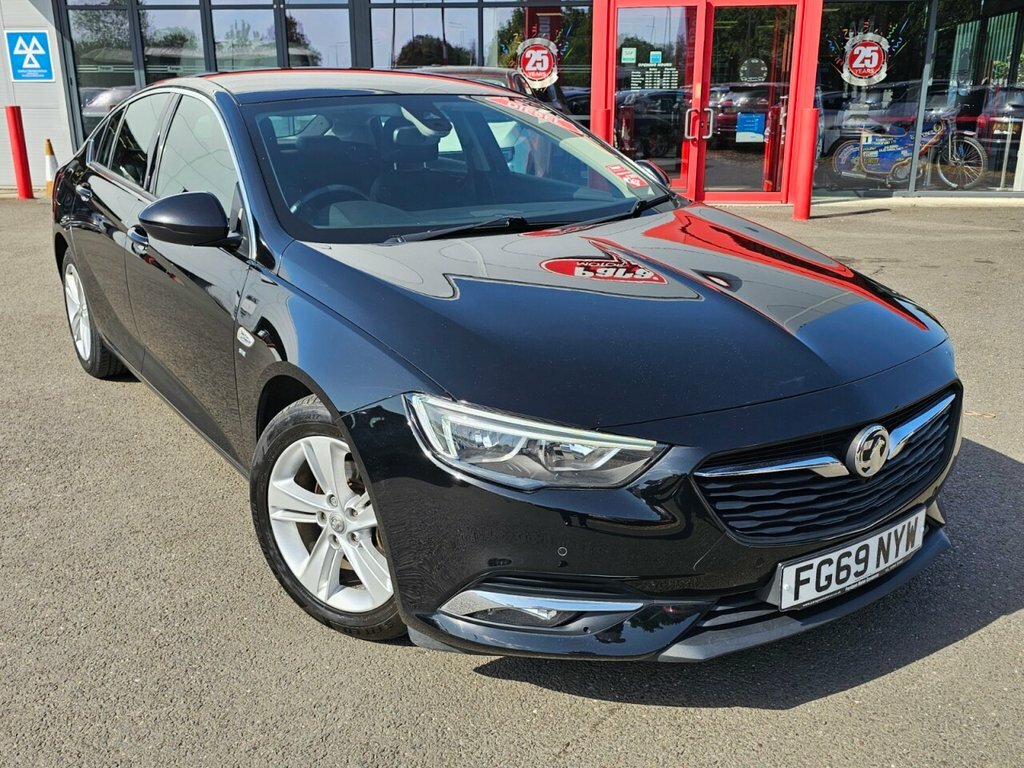 Vauxhall Insignia 1.6L Sri Nav Black