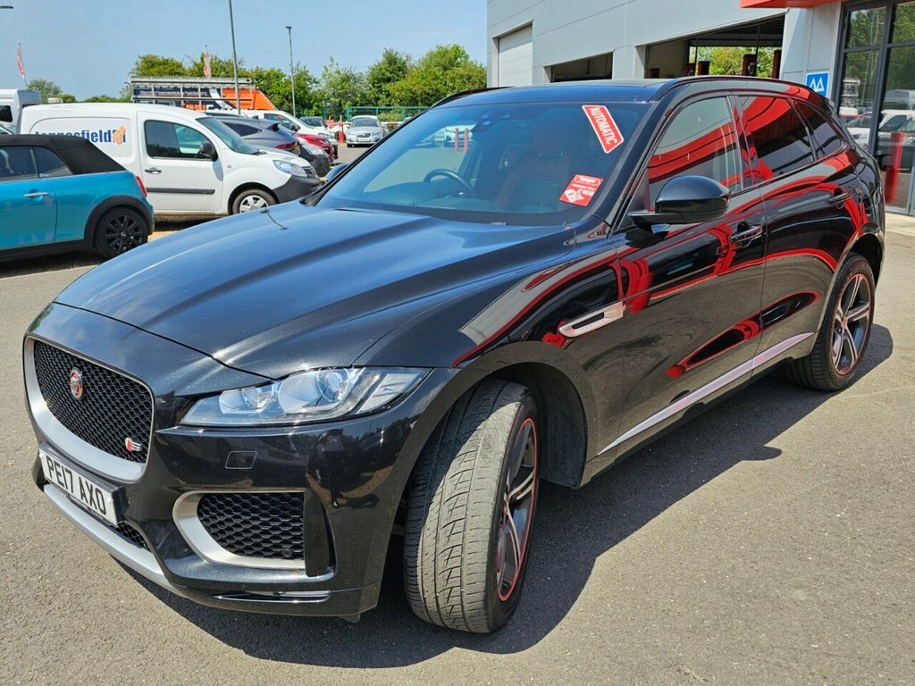 Jaguar F-Pace 3L S PE17AXO Black #5