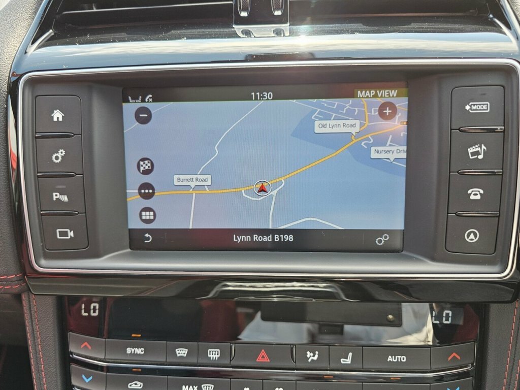 Jaguar F-Pace 3L S PE17AXO Black #2