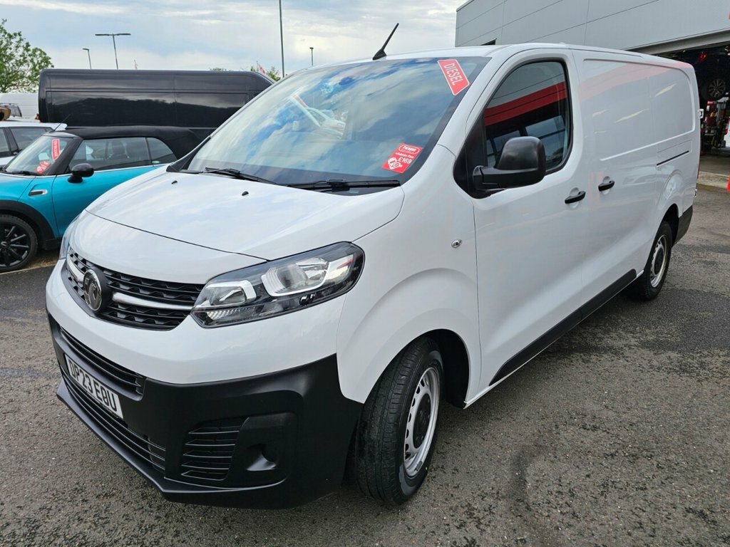 Vauxhall Vivaro 1.5L Prime 6Dr DP23EOU White #5
