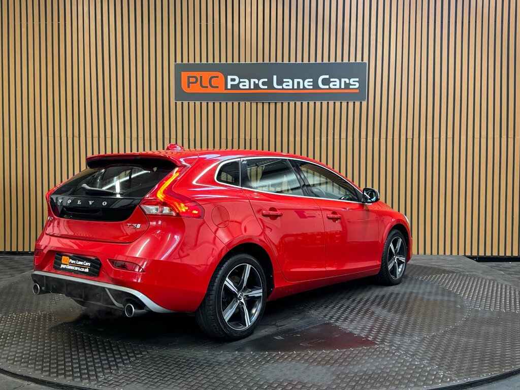 Volvo V40 1.5 T3 R-design Nav Plus Hatchback MR64RAM Red #3
