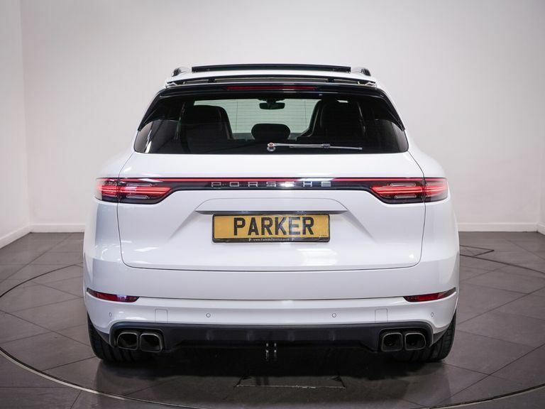 Porsche Cayenne Turbo Tiptronic S White #3