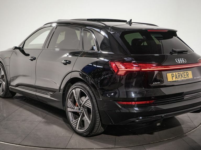 Audi E-tron 300Kw 55 Quattro 95Kwh Vorsprung RO21UZM Black #4