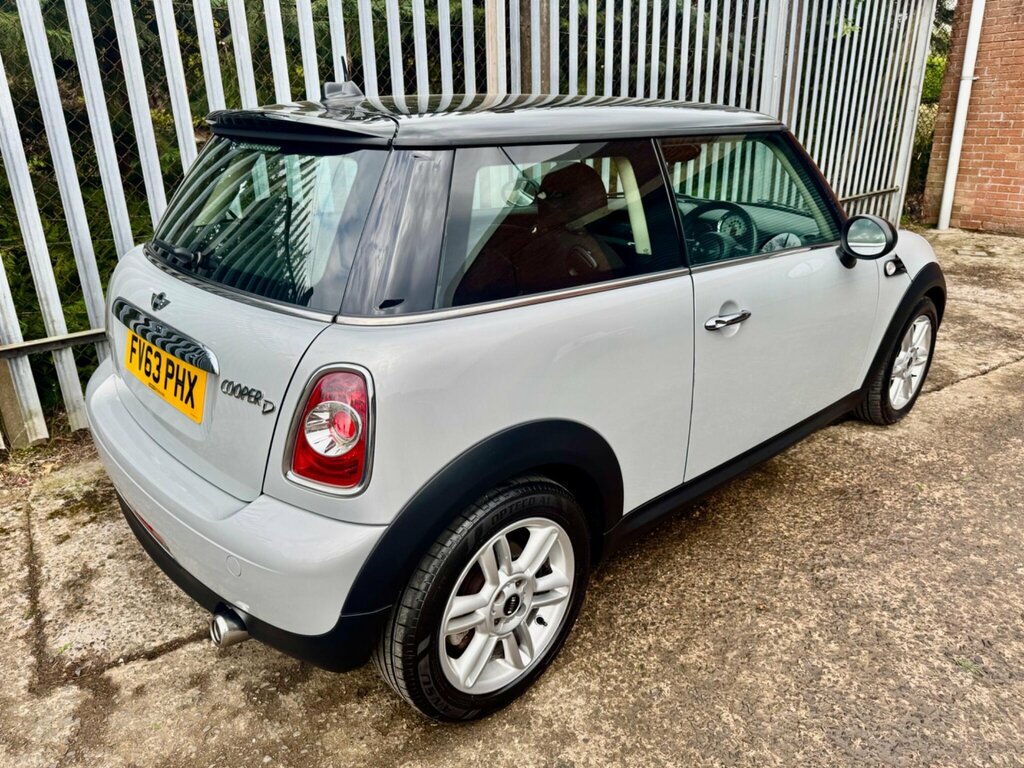 Mini Hatch 1.6 Cooper D Euro 5 Ss MDZ292 Silver #4
