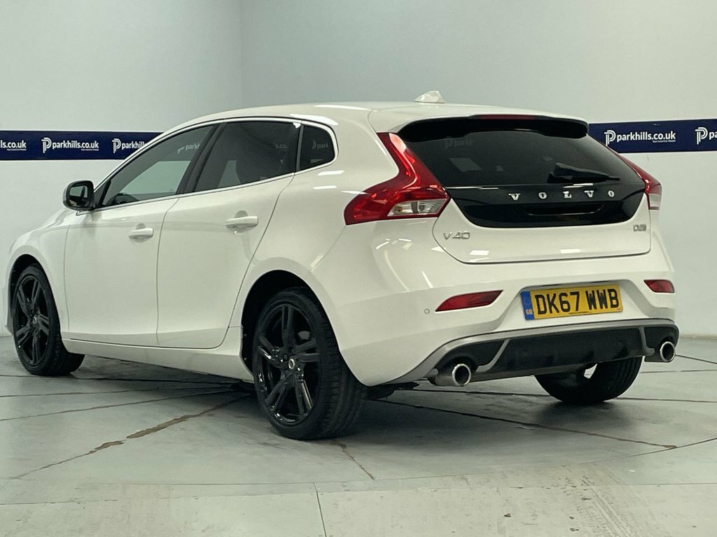 Volvo V40 2L R-design Pro DK67WWB White #3
