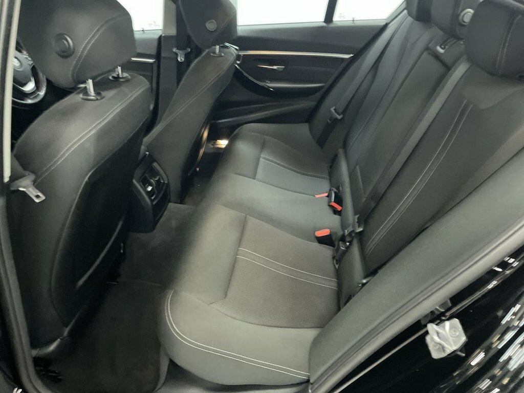 BMW 3 Series 2L Sport RX18CRZ Black #5