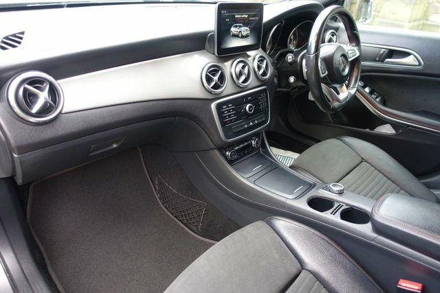 Mercedes-Benz GLA Class 2.1 Gla200d Amg Line Suv 7G-dct Euro 6 LN66AHV Grey #4
