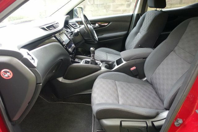 Nissan Qashqai 1.5 Dci N-connecta Suv 2Wd Euro HY66VYF Blue #2