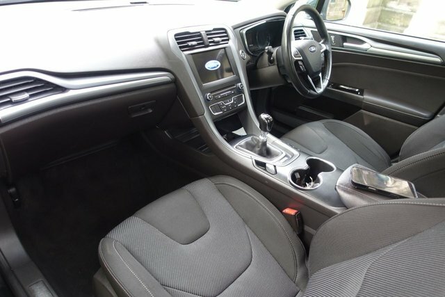 Ford Mondeo 2.0 Tdci Titanium Hatchback Euro AF17XDZ Green #4
