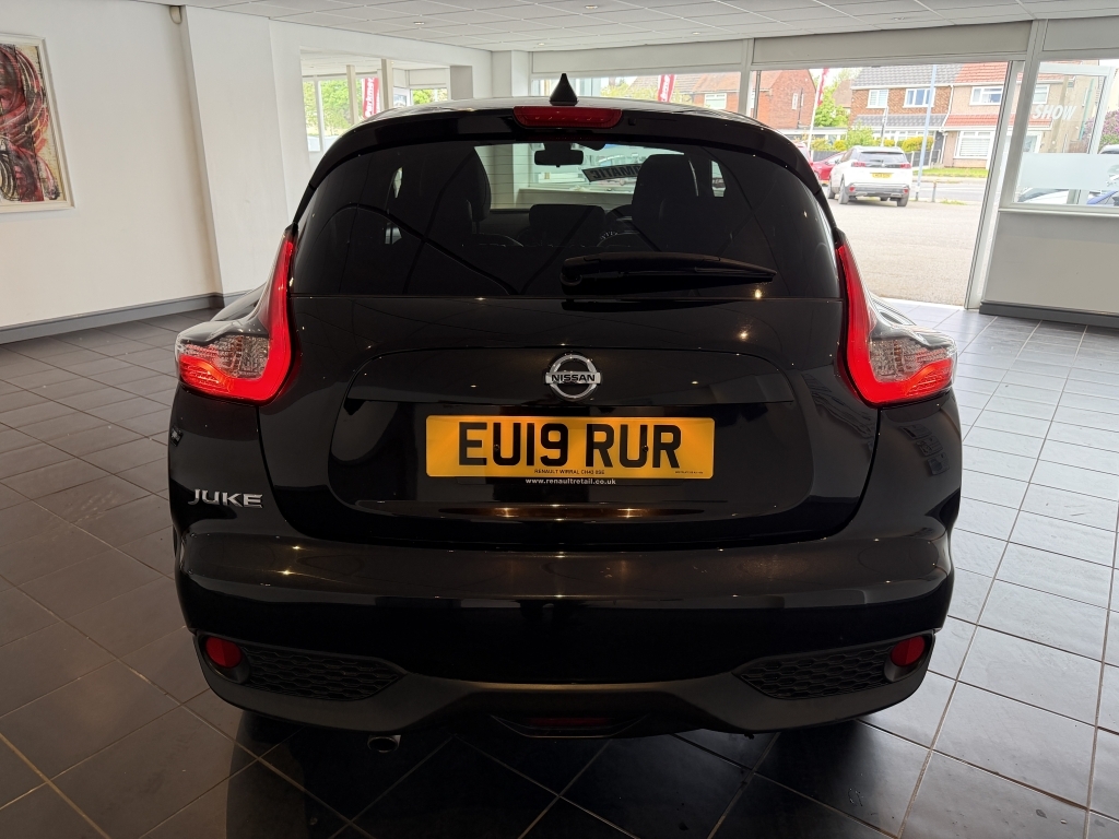 Nissan Juke 1.6 Tekna Xtronic EU19RUR Black #6
