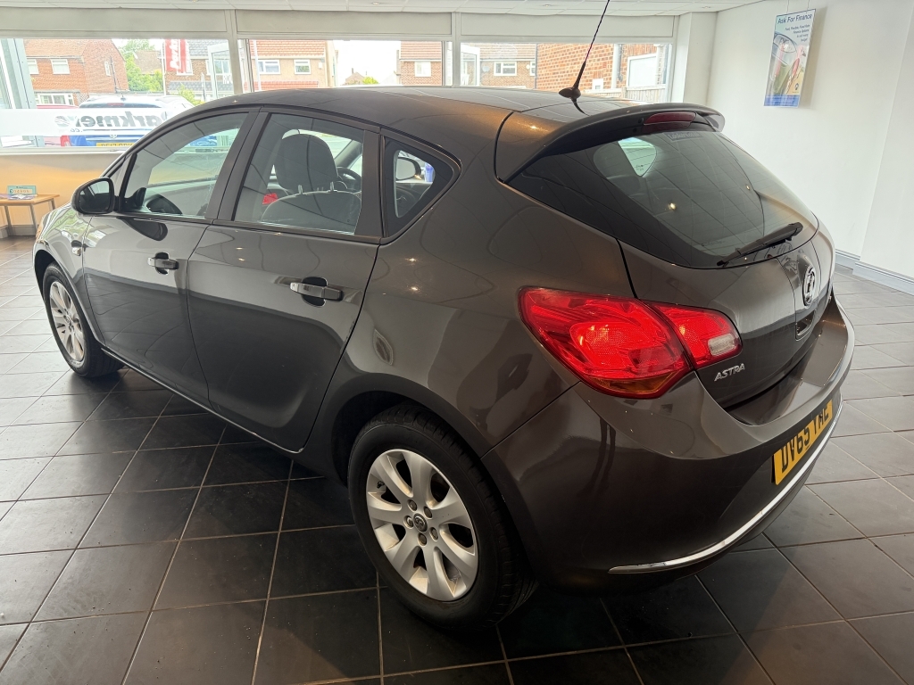 Vauxhall Astra 1.6 Design Grey #5
