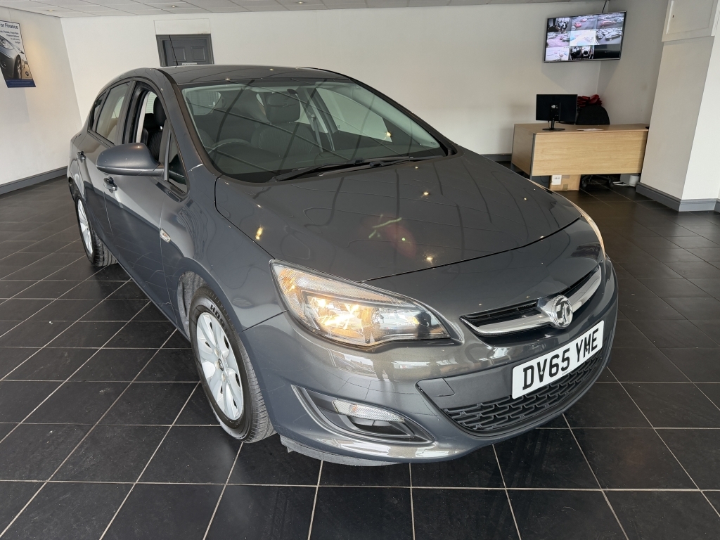 Vauxhall Astra 1.6 Design Grey