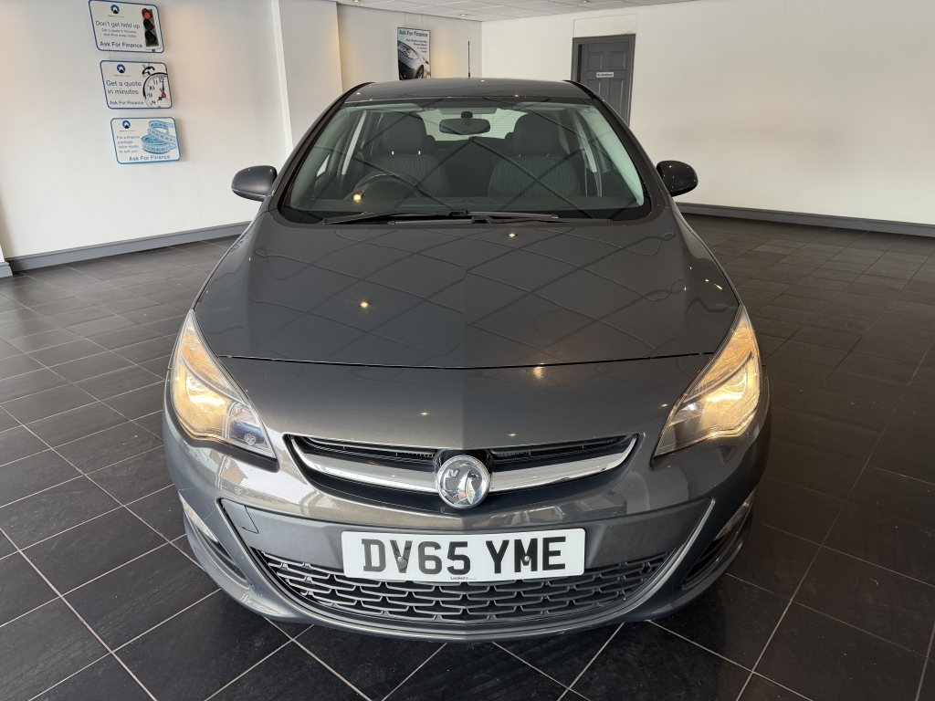 Vauxhall Astra 1.6 Design Grey #2