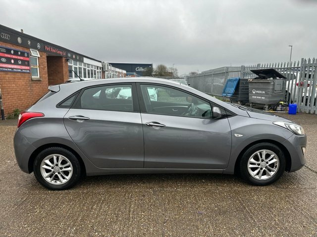Hyundai I30 Hatchback EX64EFJ Grey #2
