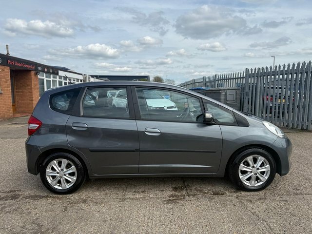 Honda Jazz Hatchback LO62KFU Grey #2