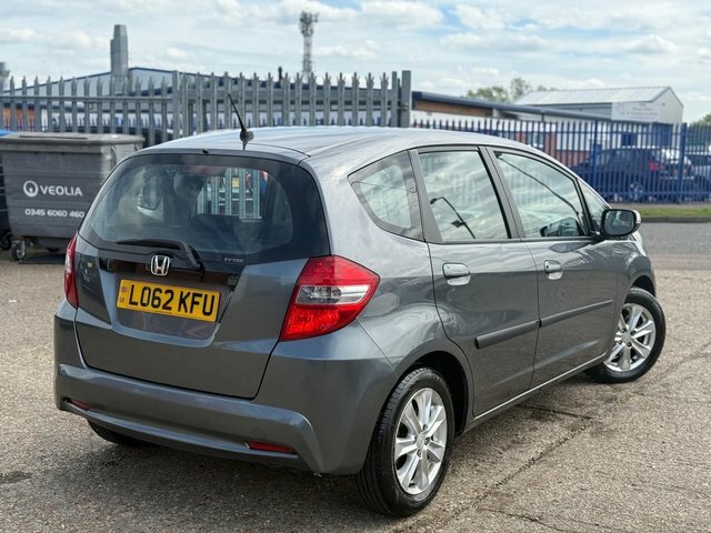 Honda Jazz Hatchback LO62KFU Grey #3