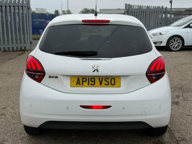 Peugeot 208 Hatchback AP19VSO White #4