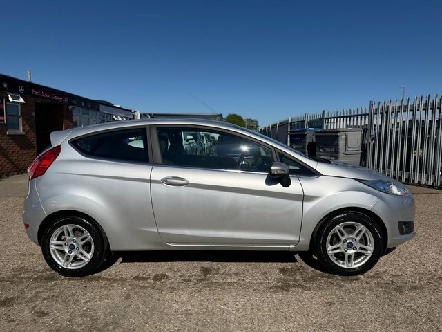 Ford Fiesta Hatchback FJ14RVZ Silver #2