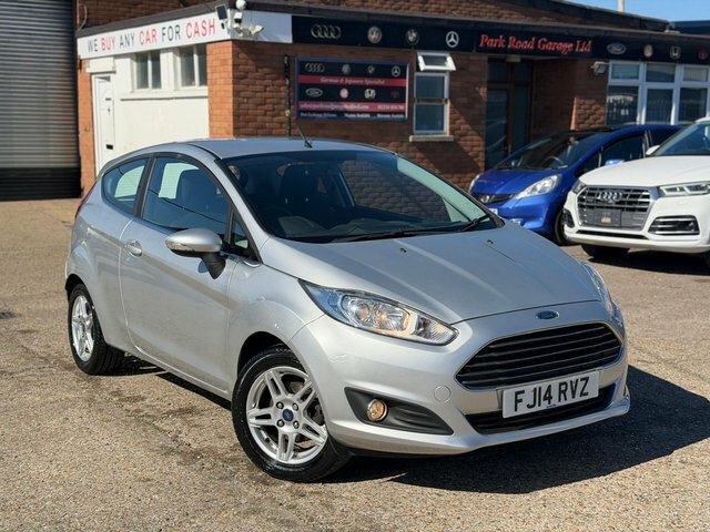 Ford Fiesta Hatchback FJ14RVZ Silver