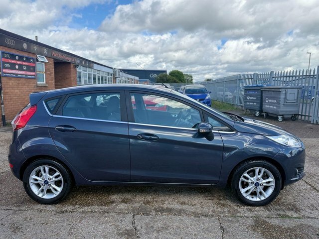 Ford Fiesta Hatchback NL14UYX Grey #2