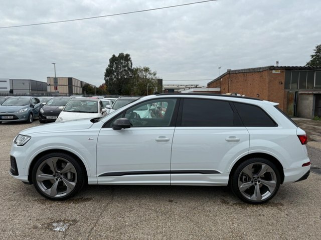 Audi Q7 Suv LK24EFU White #6