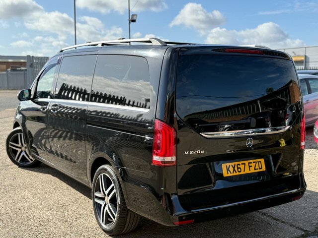 Mercedes-Benz V Class Mpv KX67FZD Black #6
