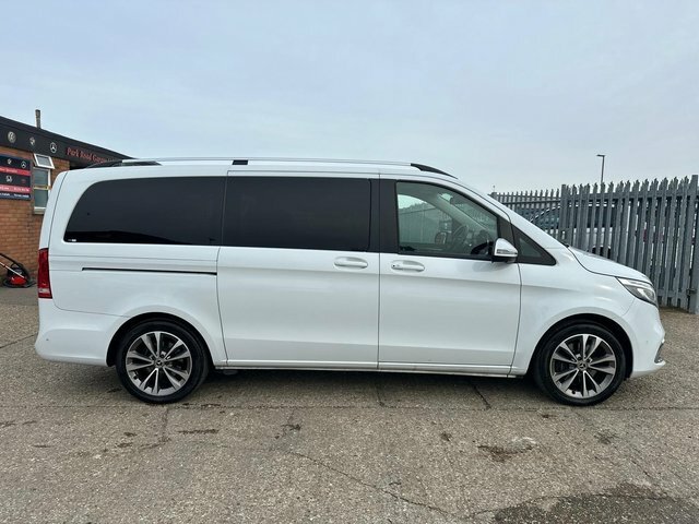 Mercedes-Benz V Class Mpv KX20GYF White #2
