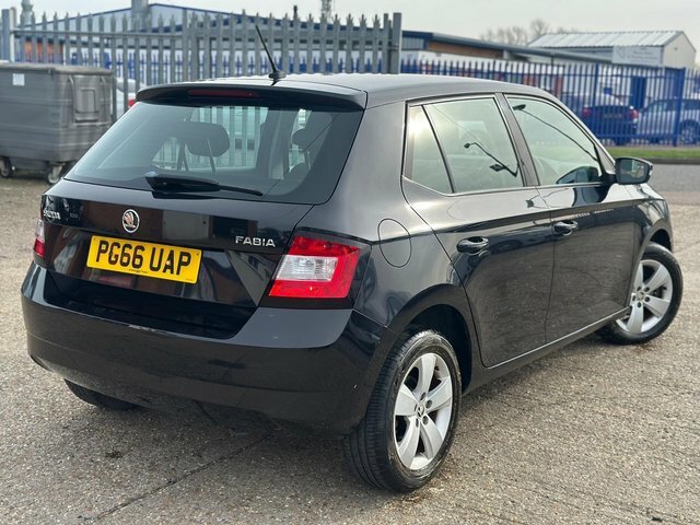 Skoda Fabia Hatchback PG66UAP Black #3