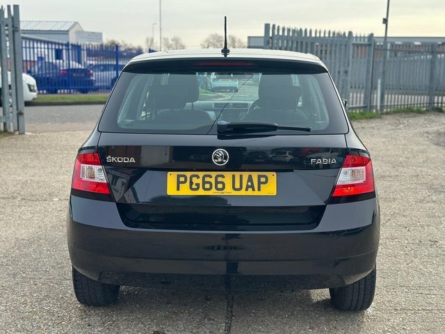 Skoda Fabia Hatchback PG66UAP Black #4