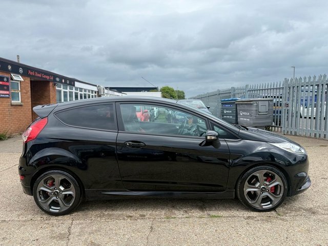 Ford Fiesta Hatchback YA17KJX Black #4