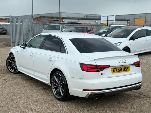 Audi S4 Saloon KX68HSV #5