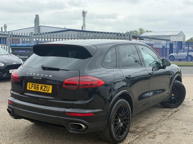 Porsche Cayenne Suv LF66KZU Black #3