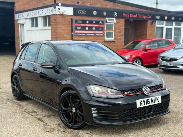 Volkswagen Golf Hatchback 