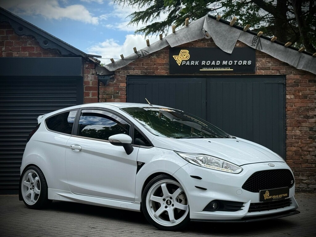 Ford Fiesta 1.6 Ecoboost St-2 Hatchback  White #3