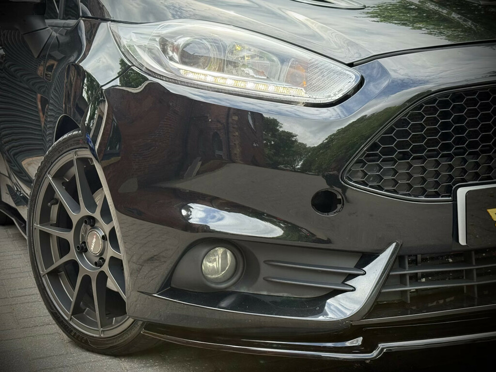 Ford Fiesta 1.6 Ecoboost St-3 Hatchback  Black #5